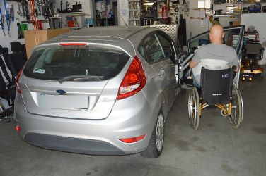 ALLESTIMENTO COMPLETO GRUETTA STAFFA MOBILE FORD FIESTA